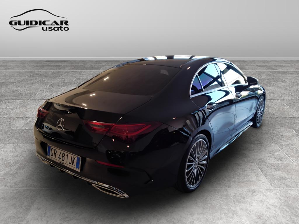 Mercedes-Benz CLA Coupe - C118 2023 - CLA Coupe 200 d AMG Line Advanced Plus auto