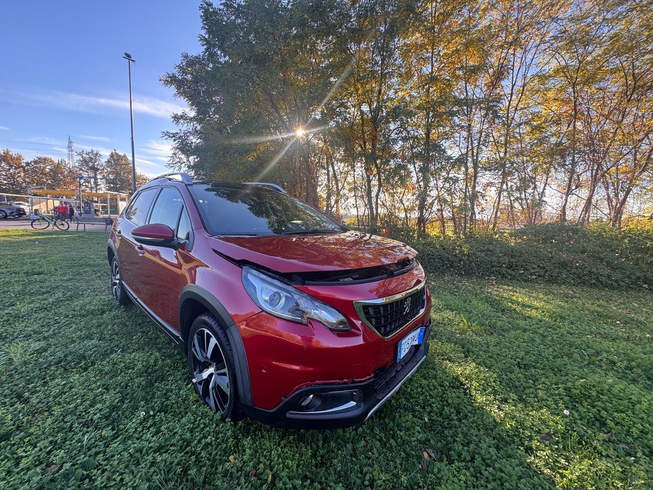 Peugeot 2008 1.6 d, cambio manuale, 140.000 km