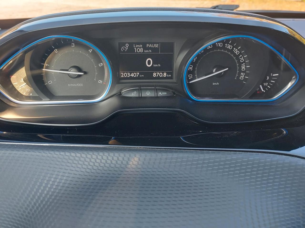 Peugeot 2008 1.6 e-HDi 92 CV Stop&Start Allure