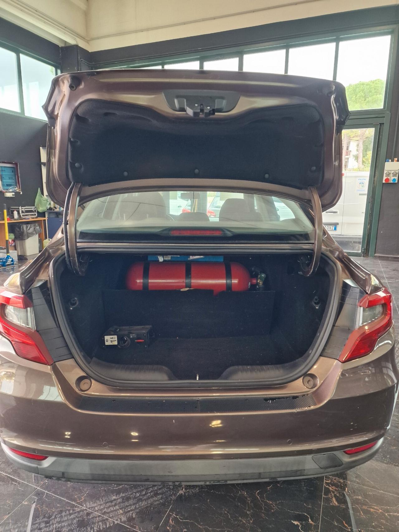 Fiat Tipo 1.4 4 porte Louge BENZINA-METANO
