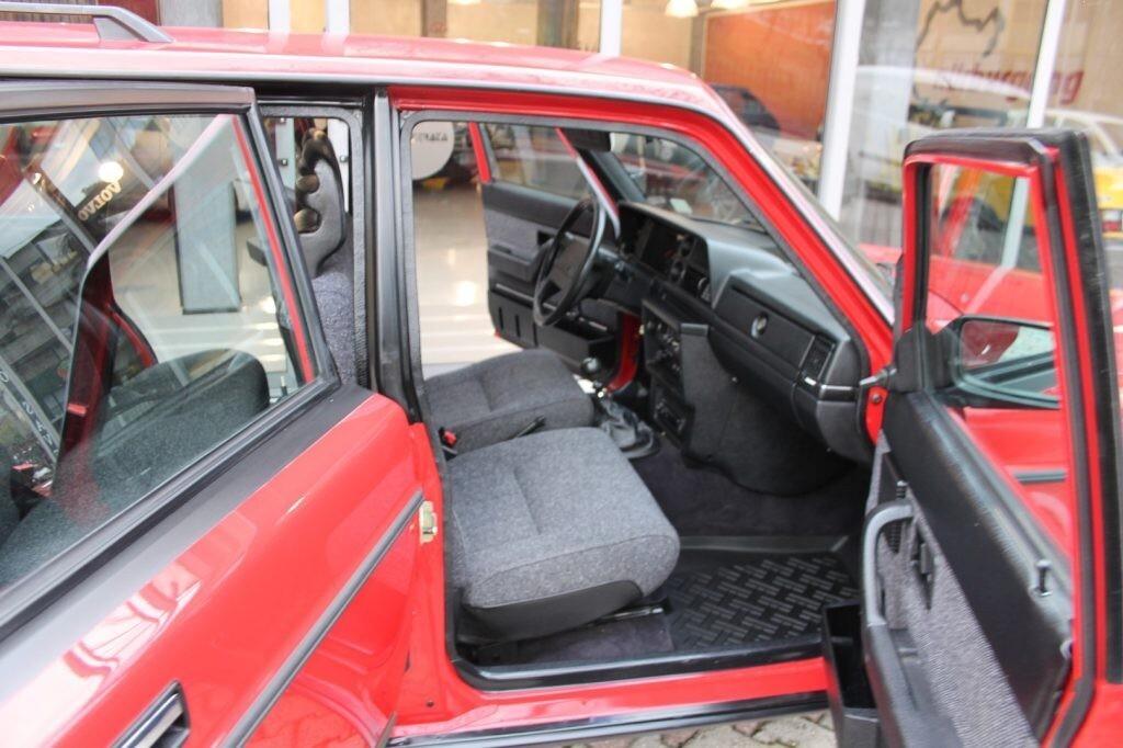 VOLVO 240 2.0 cat Station Wagon Polar