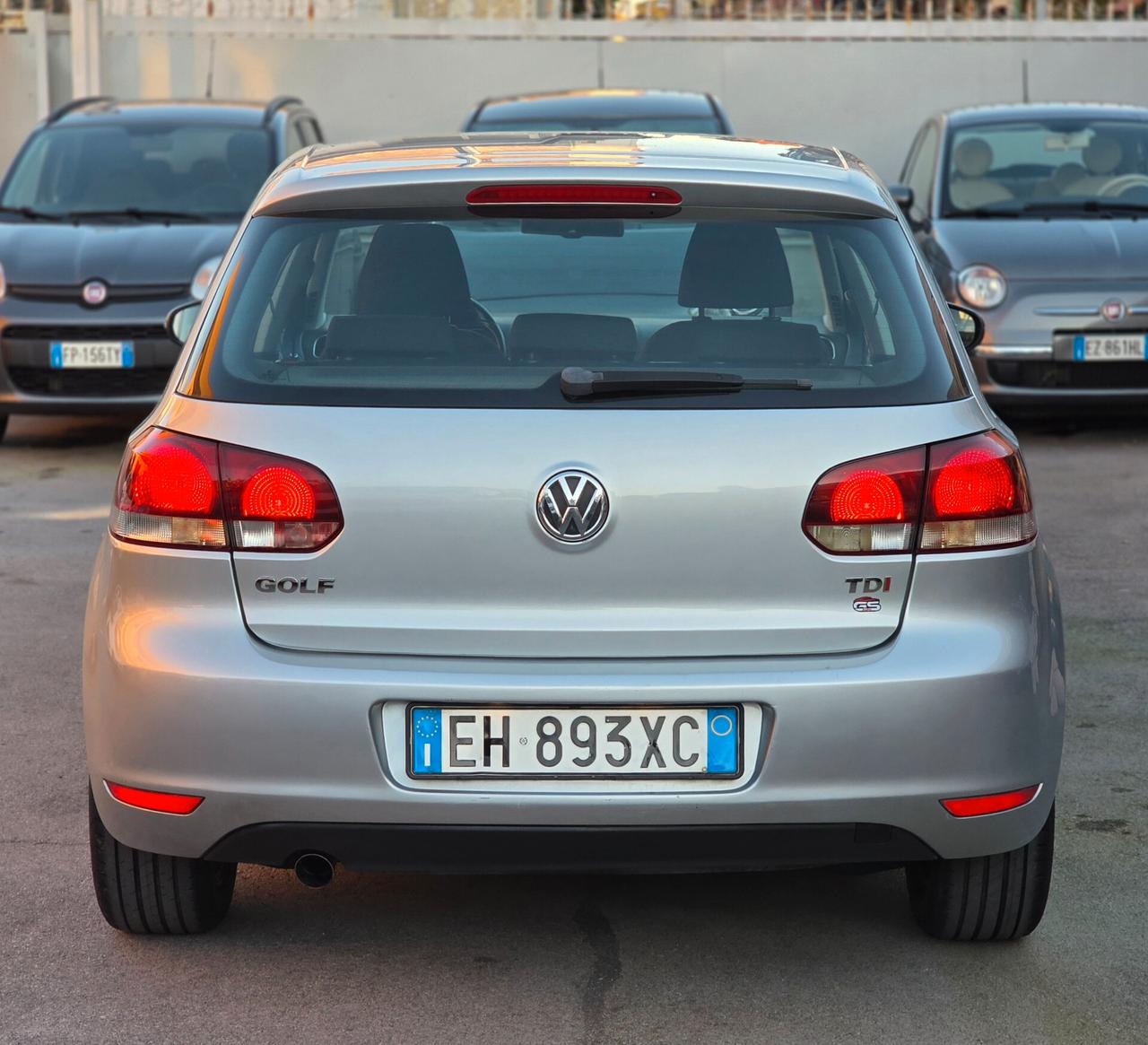 Volkswagen Golf 1.6 TDI DPF DSG 5p. Highline