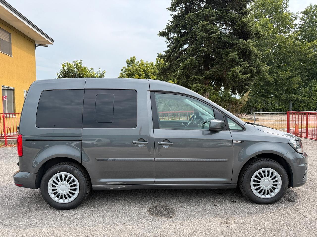Volkswagen Caddy 2.0 TDI 102CV - AUTOMATICA - N1