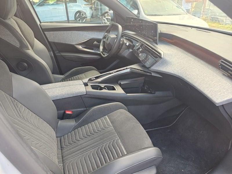 Peugeot 5008 Hybrid 145 e-DCS6 GT
