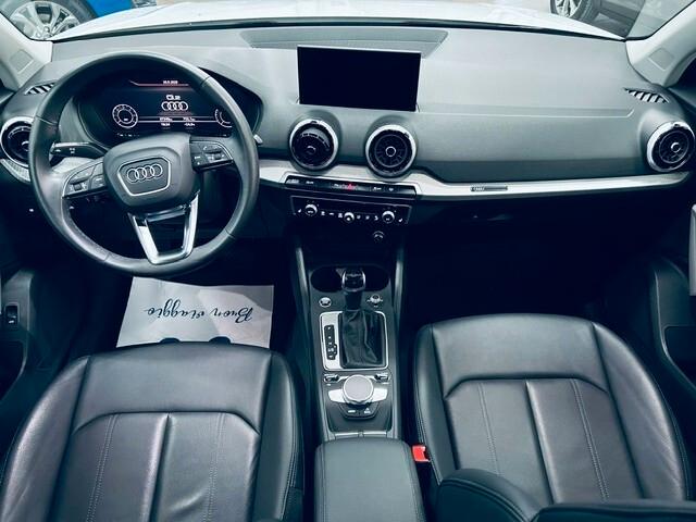 Audi Q2 35 TDI S tronic Identity Black