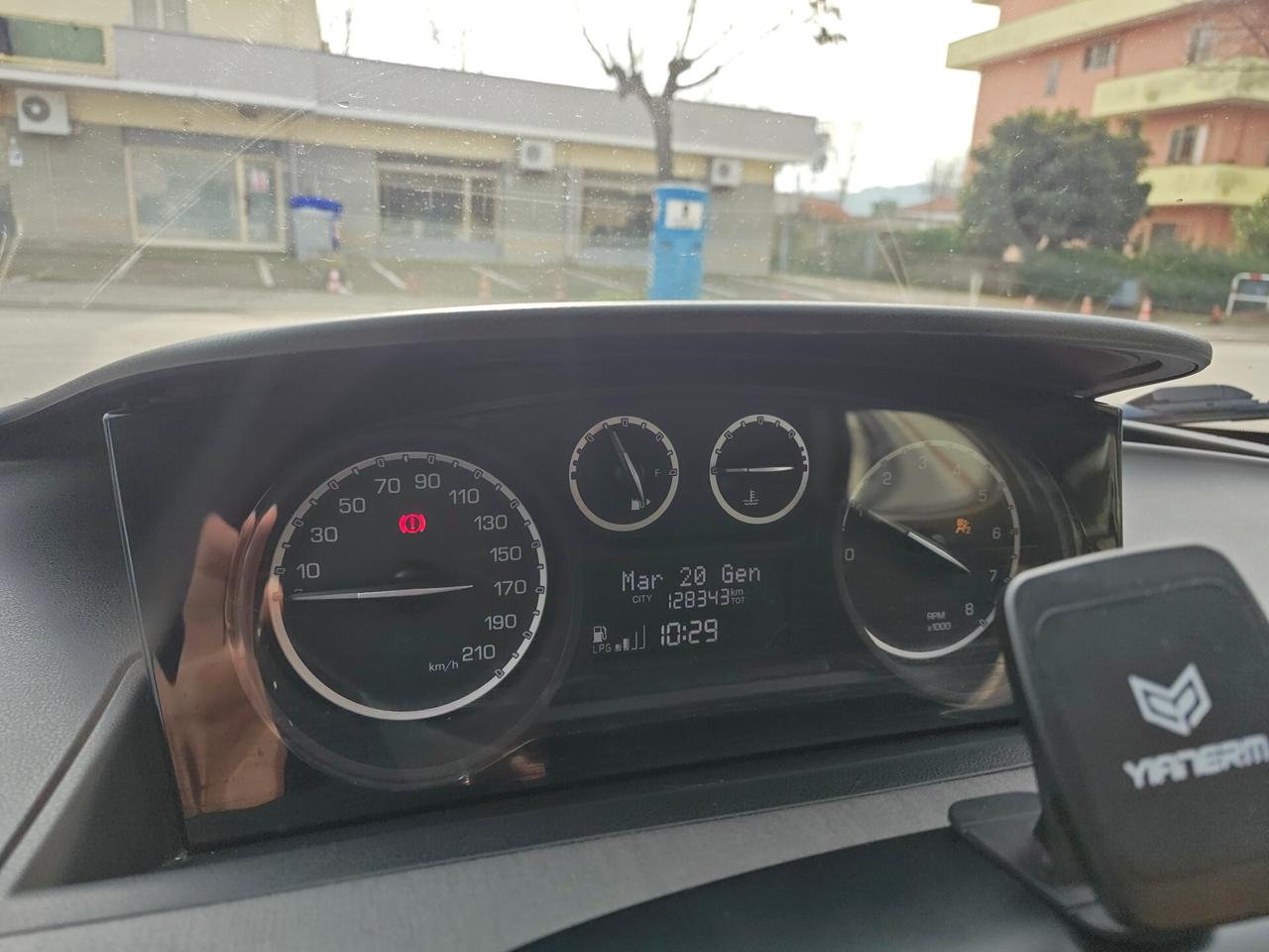 Lancia Ypsilon 1.2 69 CV 5 porte GPL Ecochic Silver