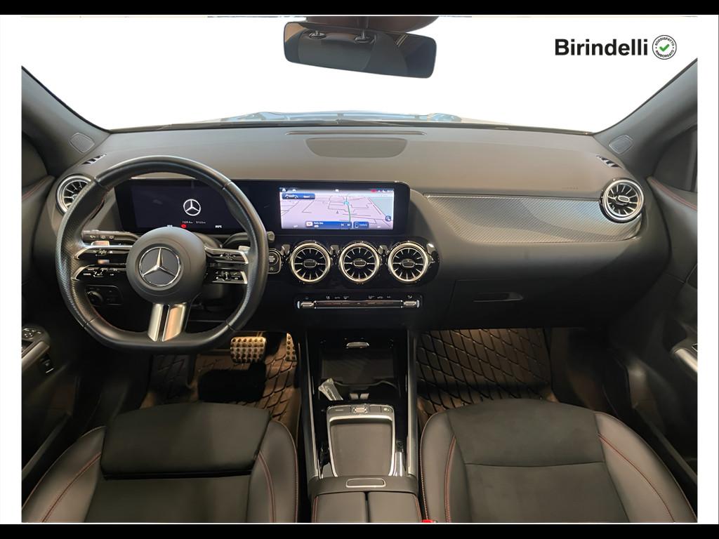Mercedes-Benz GLA (H247) - GLA 180 d Automatic AMG Line Premium