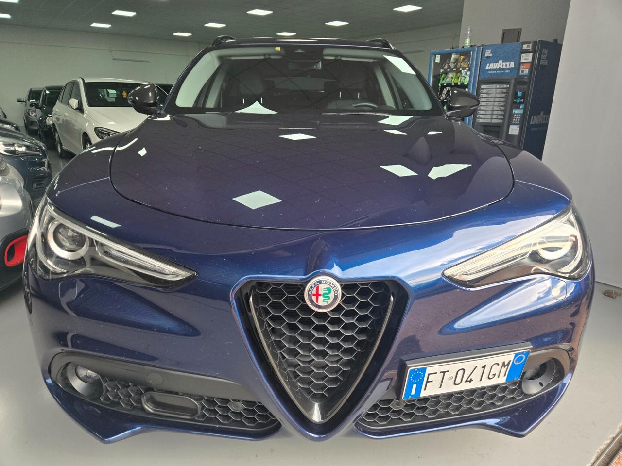 Alfa Romeo Stelvio 2.2 Turbodiesel 180 CV AT8 RWD Business