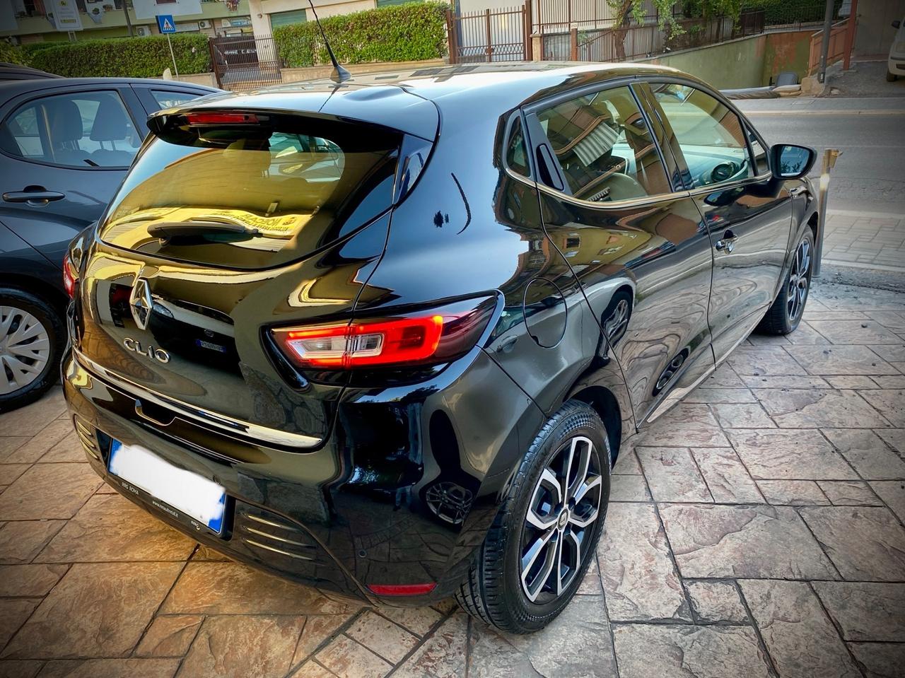 Renault Clio TCe 12V 90 CV GPL 5 porte Moschino Zen