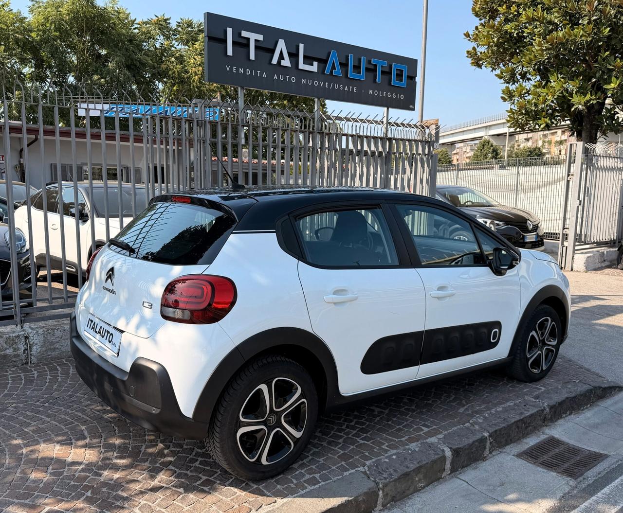 Citroen C3 PureTech 83 S&S Shine