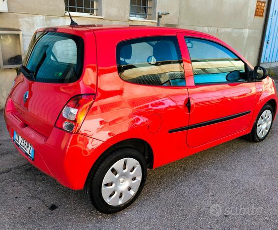 Renault Twingo x neopatentati economica