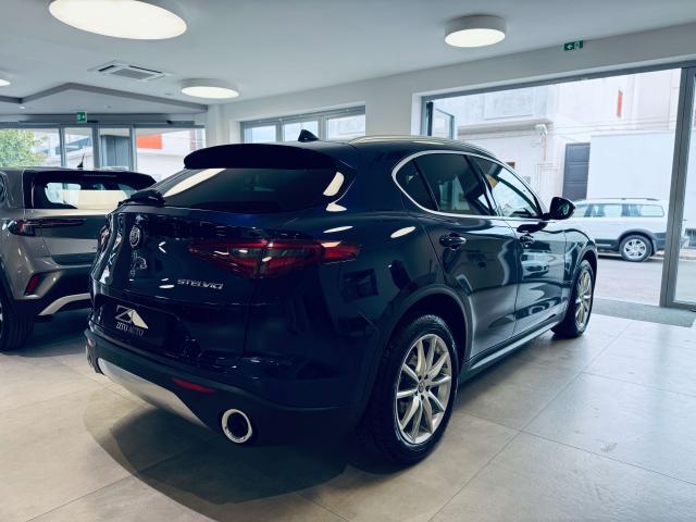 Alfa Romeo Stelvio 2.2 t Executive Q4 210cv auto