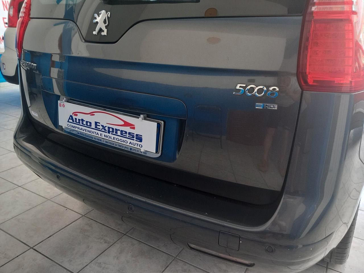 Peugeot 5008 1.6 diesel automatica 7 posti 152 mila km anno 2013