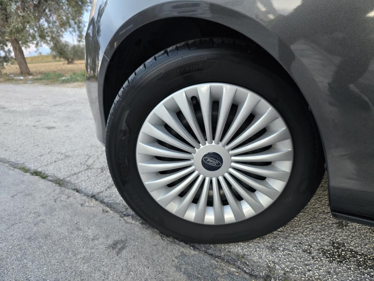 Ford B-Max 1.5 TDCi 75 CV . 2017 .GARANZIA