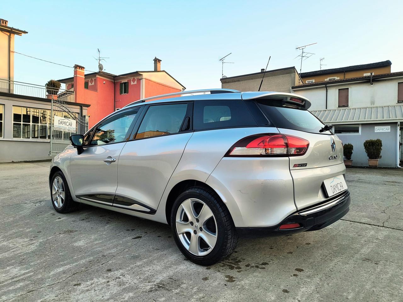 Renault Clio Sporter 1.5 dCi 8V 75CV Costume National