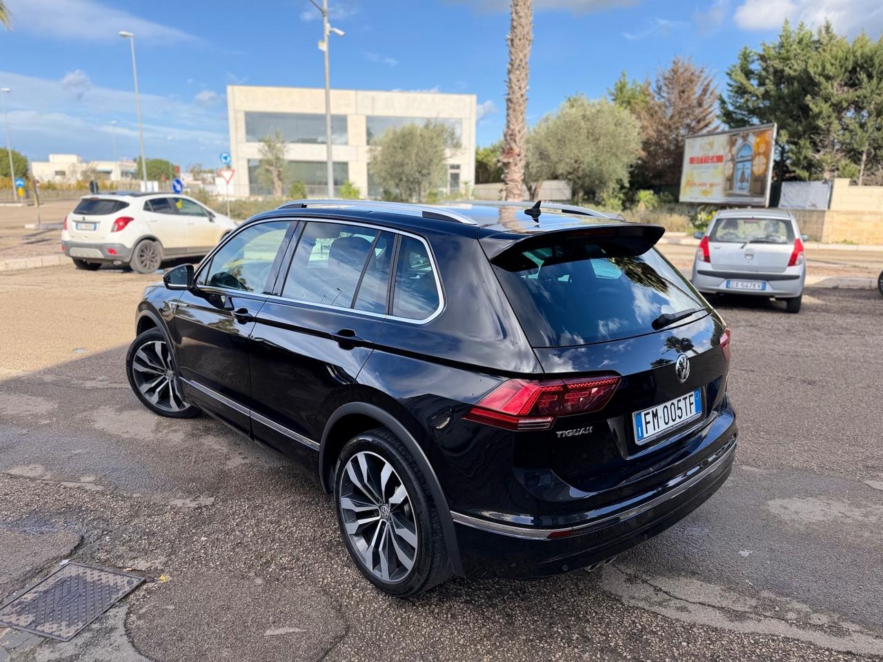 Volkswagen Tiguan 2.0 TDI SCR DSG 4MOTION R-Line – 110 kW