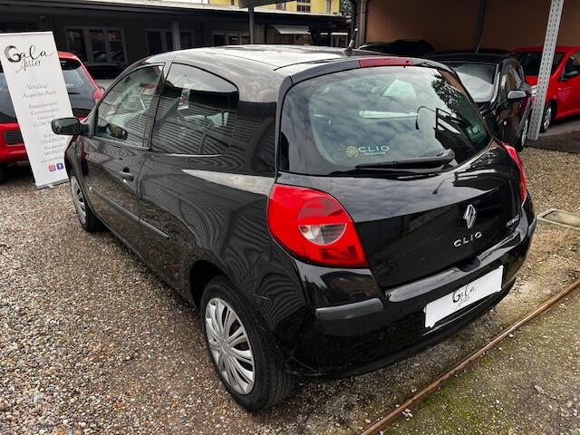 Renault Clio 1.2 16V 3 porte Dynamique