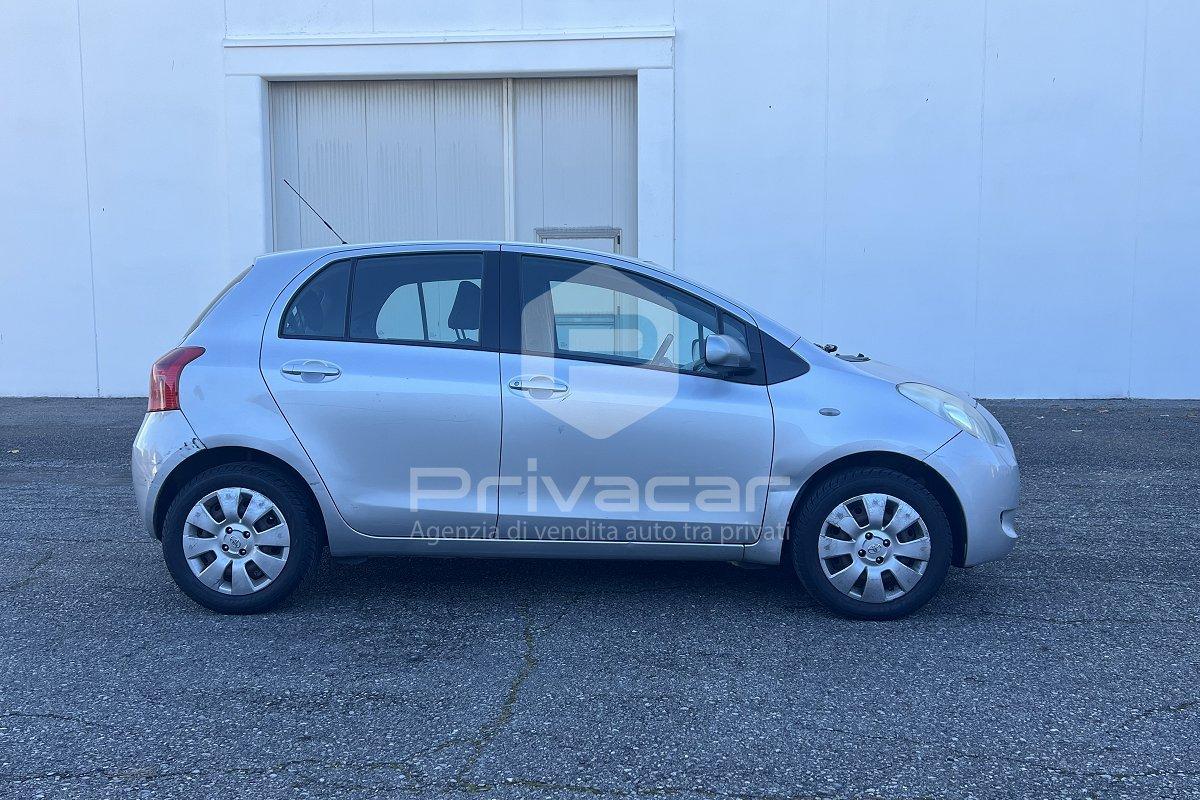 TOYOTA Yaris 1.0 5 porte Sol