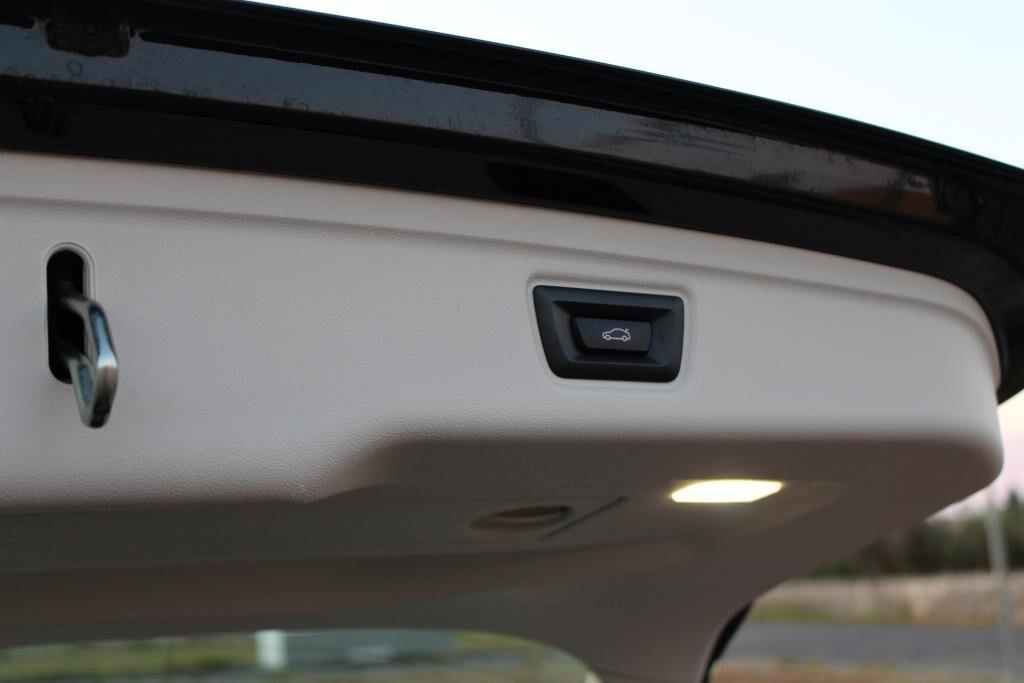 BMW 318d Touring Aut. 48V *Luci Ambiente *Pelle