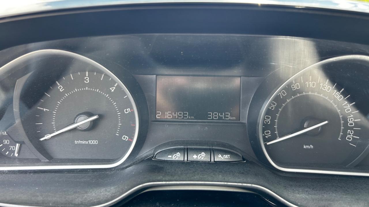 Peugeot 208 BlueHDi 75cv