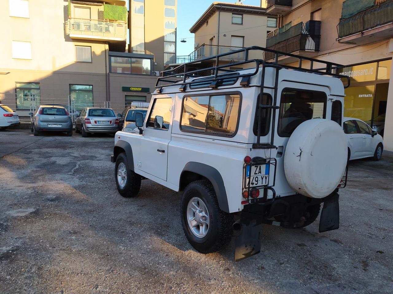 Land Rover Defender 90 2.4 TD4 SW N1 4 posti