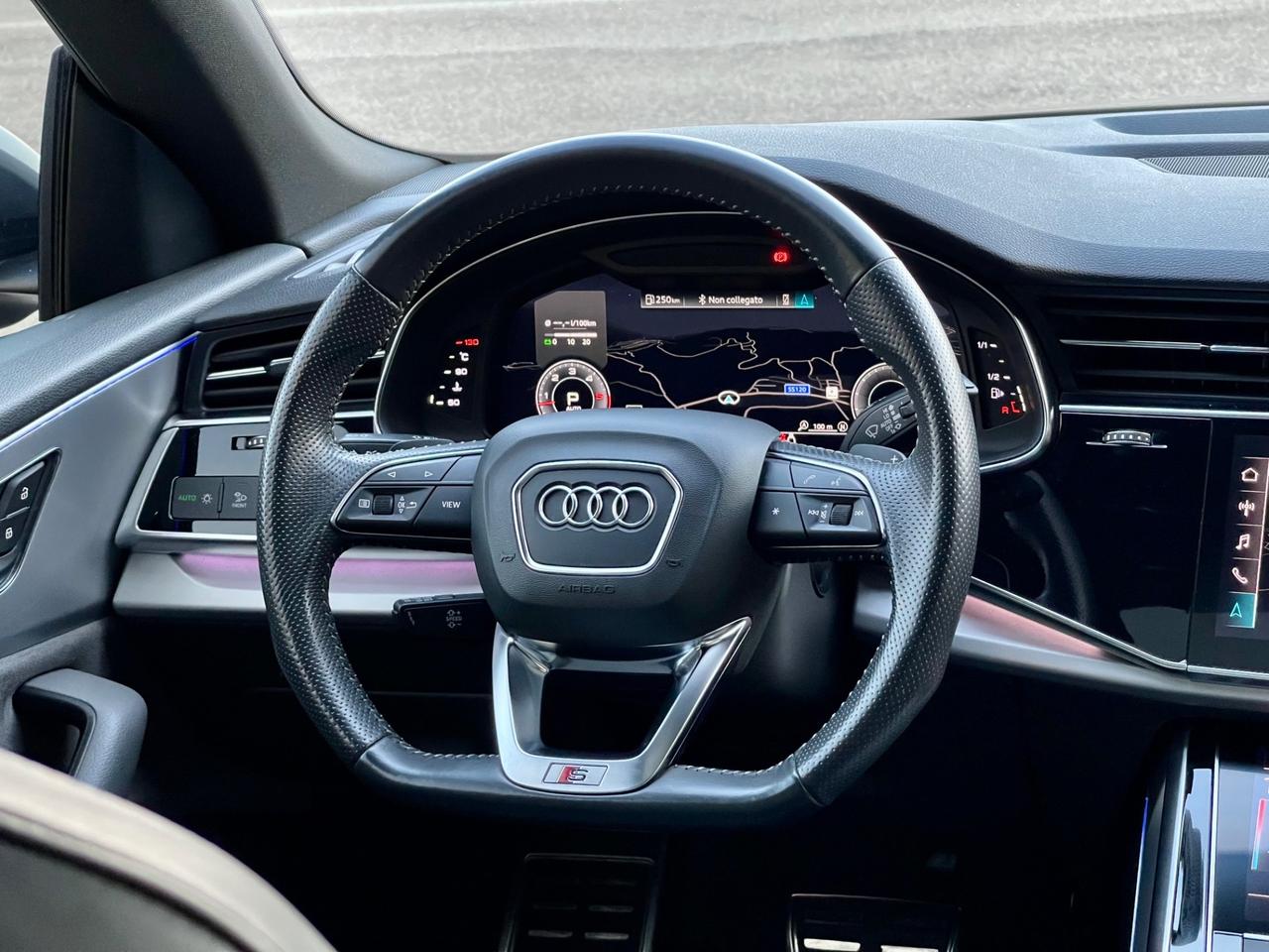 Audi Q8 50 TDI 286 CV Quattro S-Line IVA ESPOSTA