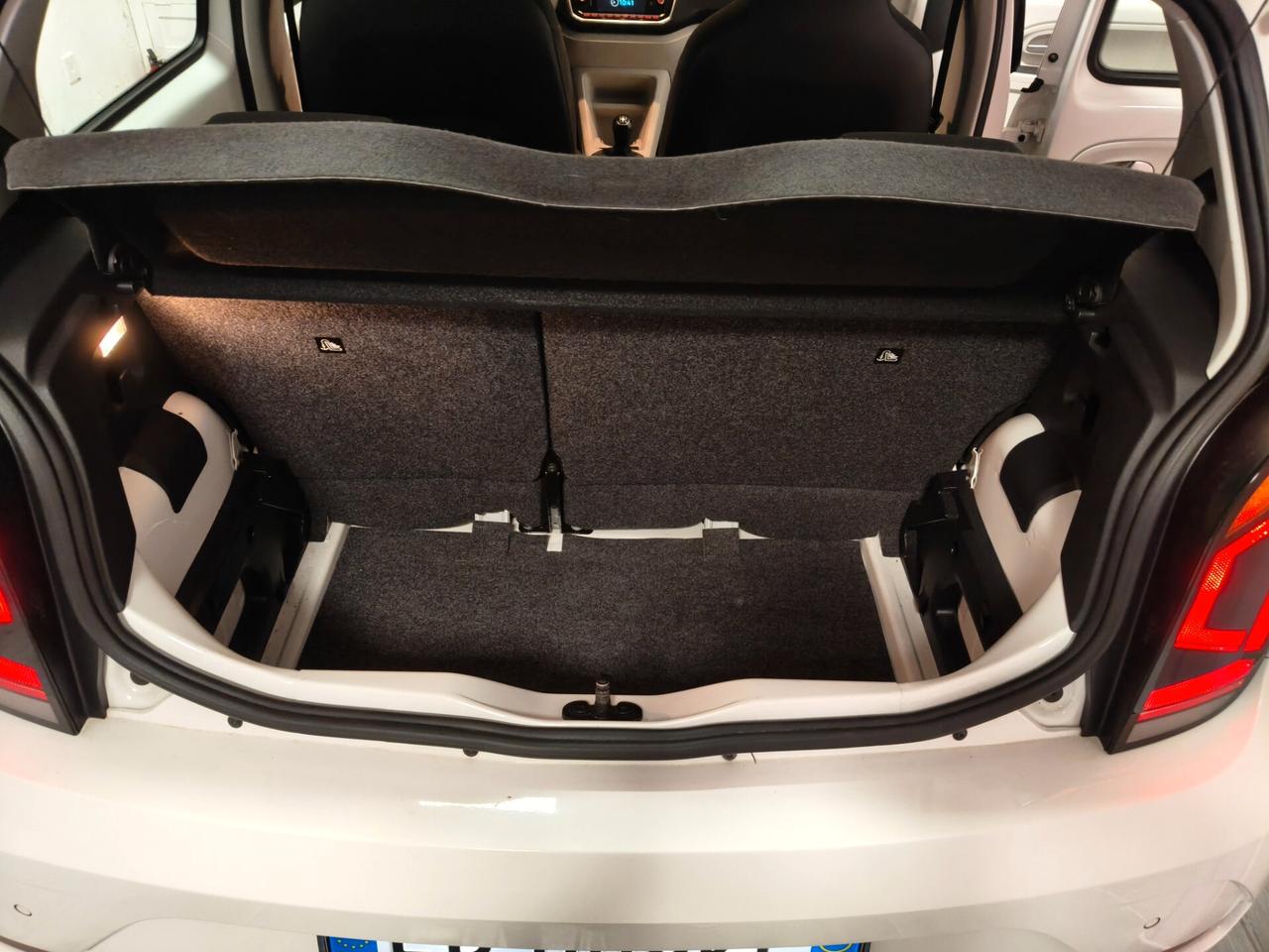 Volkswagen up! 1.0 5p. eco high BlueMotion Technology