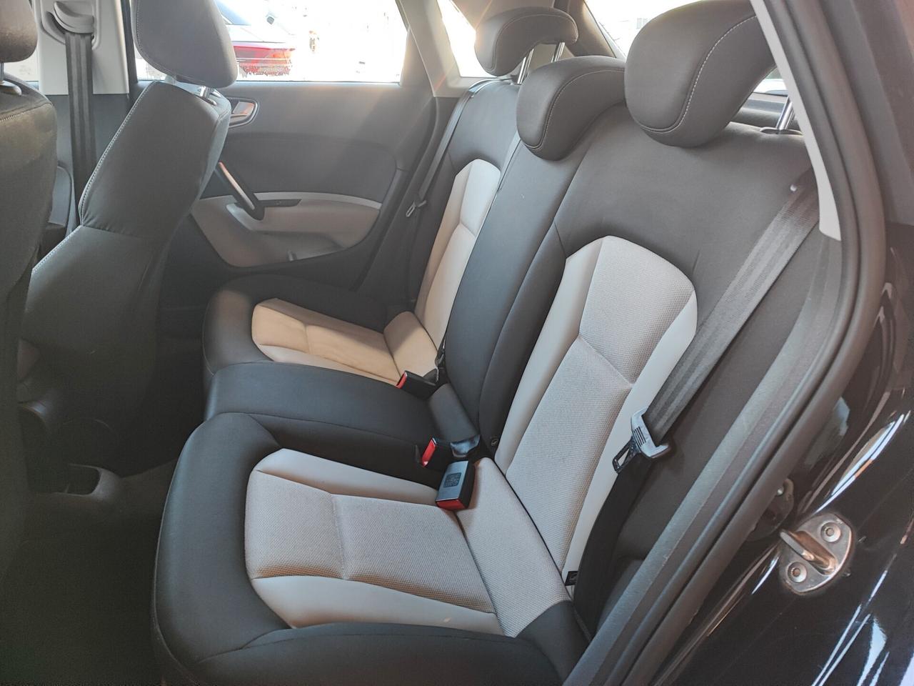 Audi A1 SPB 1.6 TDI S tronic Admired