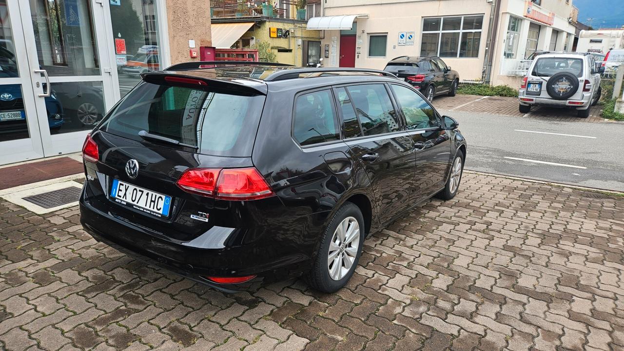 Volkswagen Golf Variant 1.6 tdi Comfortline 105CV CRUISE-SENSORI-