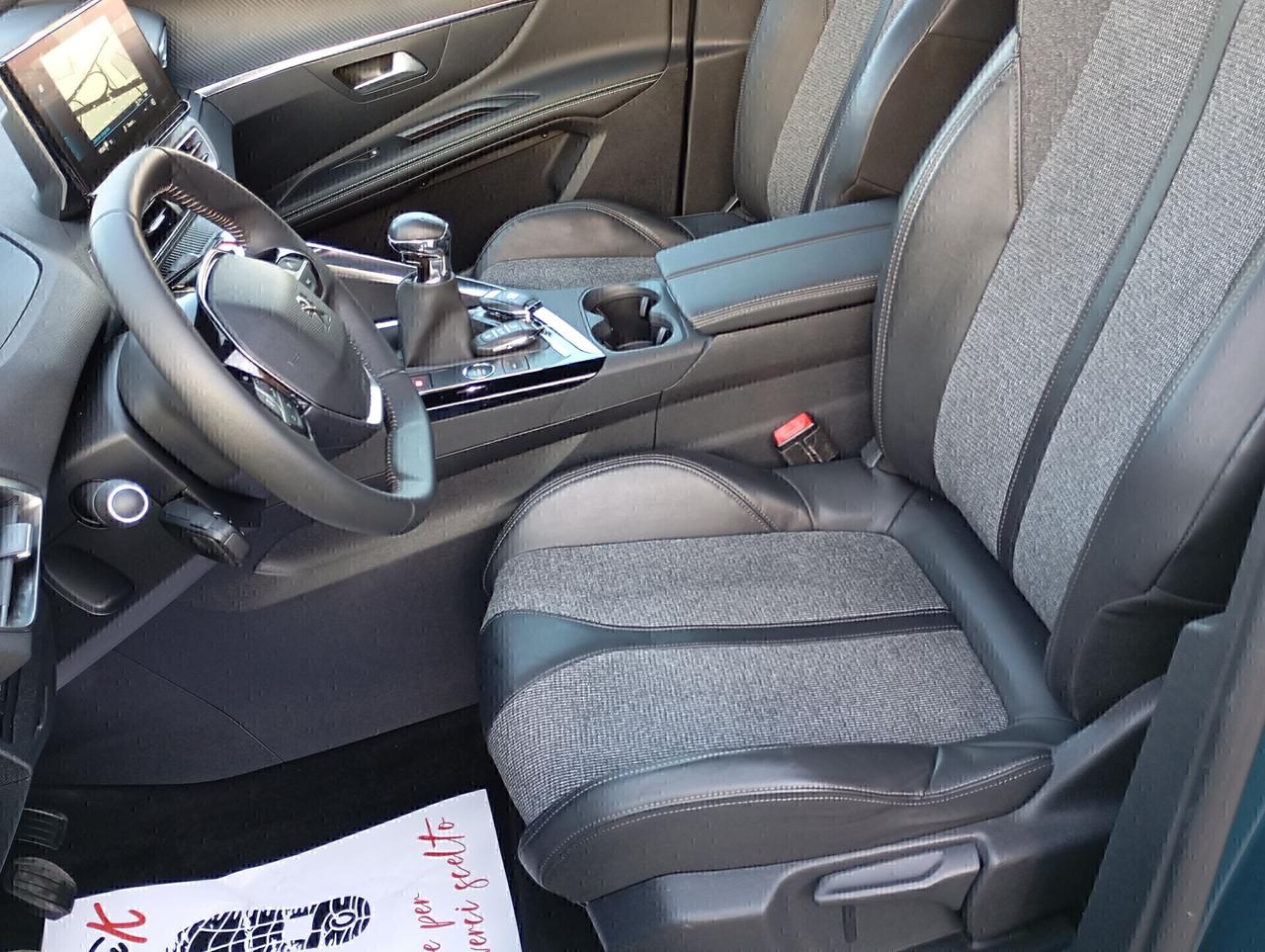 Peugeot 3008 1.2 PureTech Turbo 130CV Allure Pack