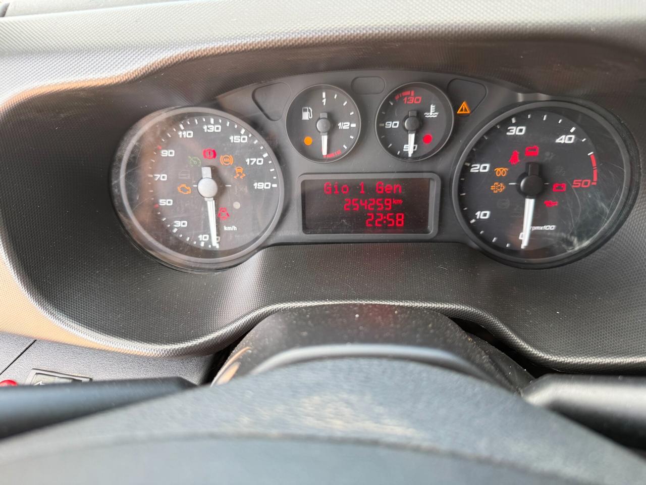 Iveco Daily 35C14 Cassone ribaltabile trilaterale Euro6b ABS