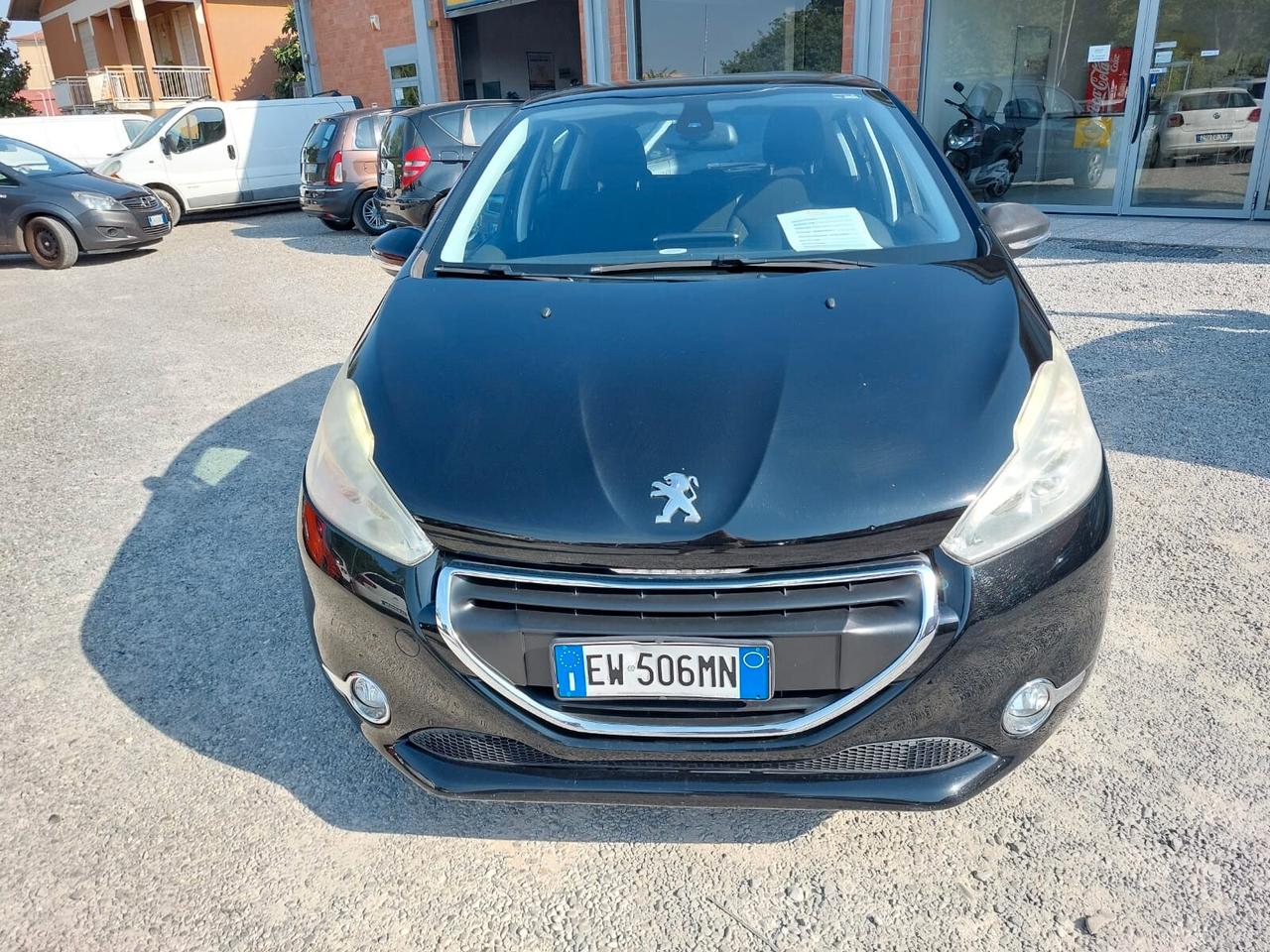 Peugeot 208 PureTech 82 5 porte Allure OK NEOPATENTATI