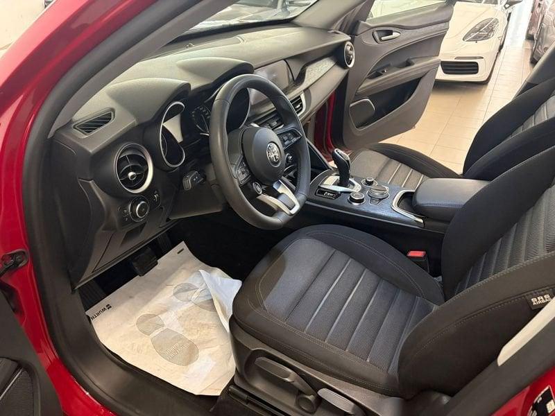 Alfa Romeo Stelvio 2.2 Turbo Diesel 160CV Business AT8 RWD