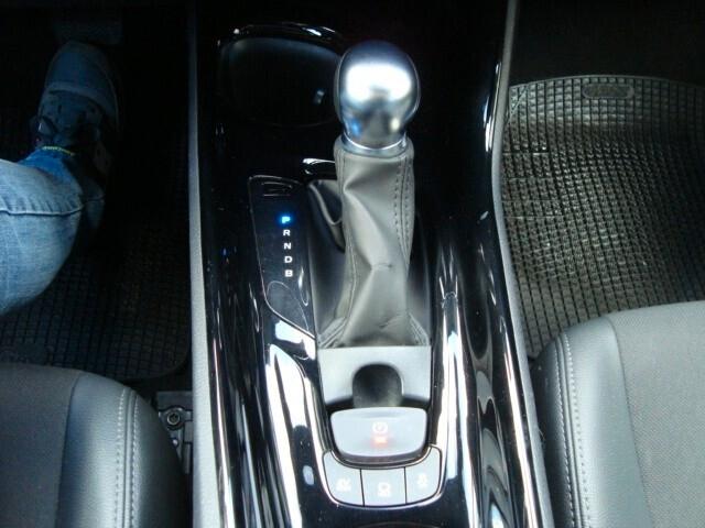 Toyota C-HR 1.8 Hybrid E-CVT Trend