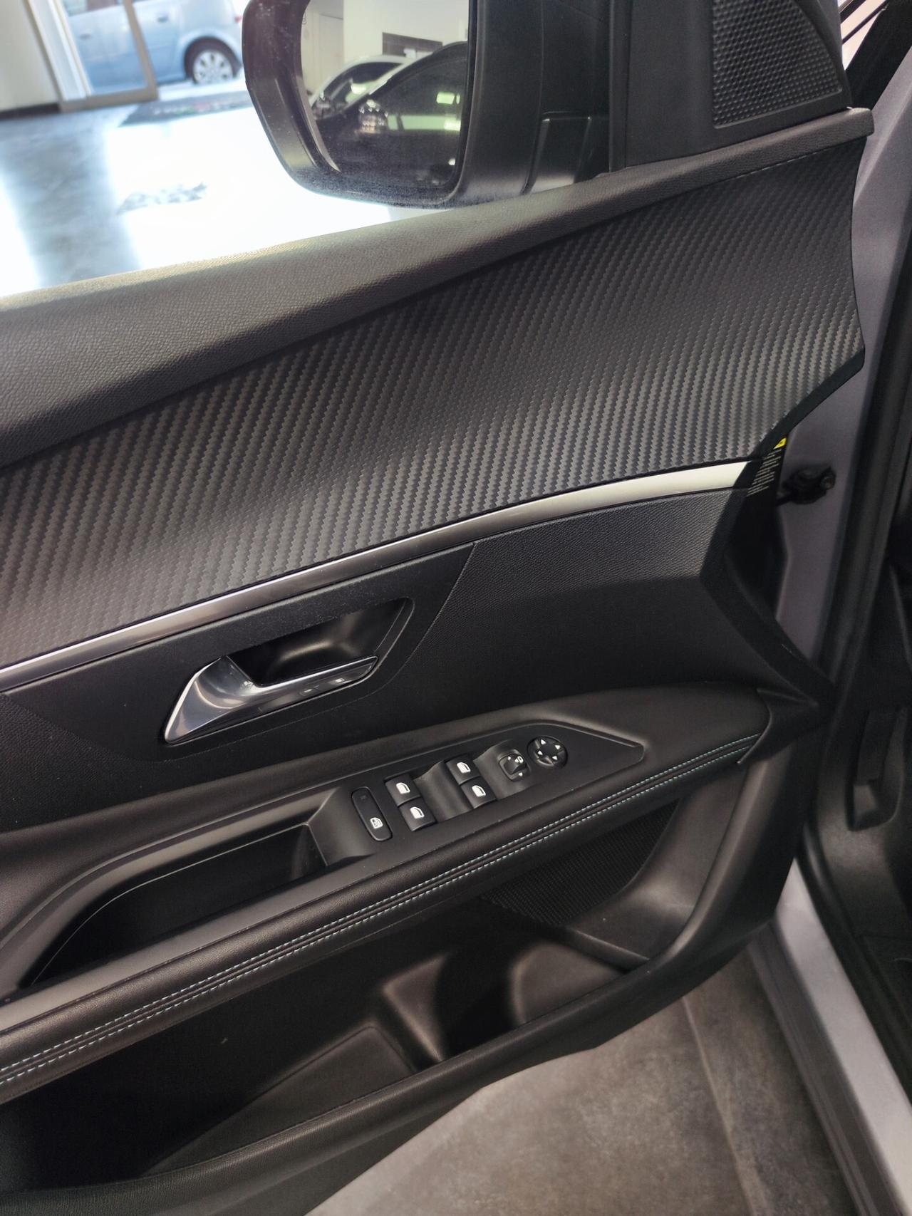 Peugeot 3008 BlueHDi 130 S&S EAT8 Allure