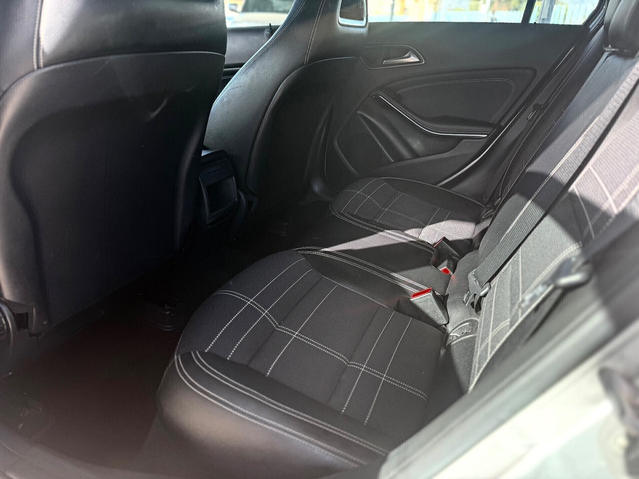 Mercedes A 180 CDI Automatic Premium*XENO*SENSORI