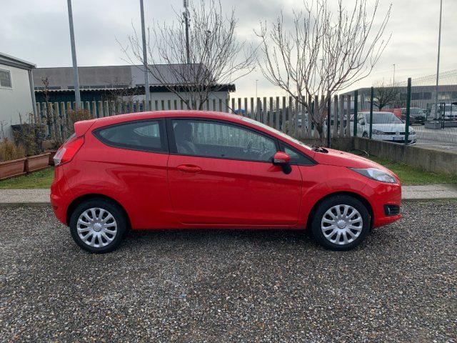 FORD Fiesta 1.4 3 porte Bz.- GPL Black & White Edition