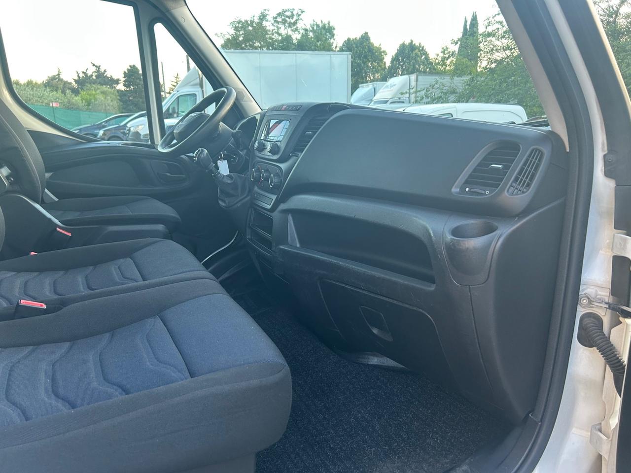 Iveco Daily 35S14V 2.3 Diesel 2021