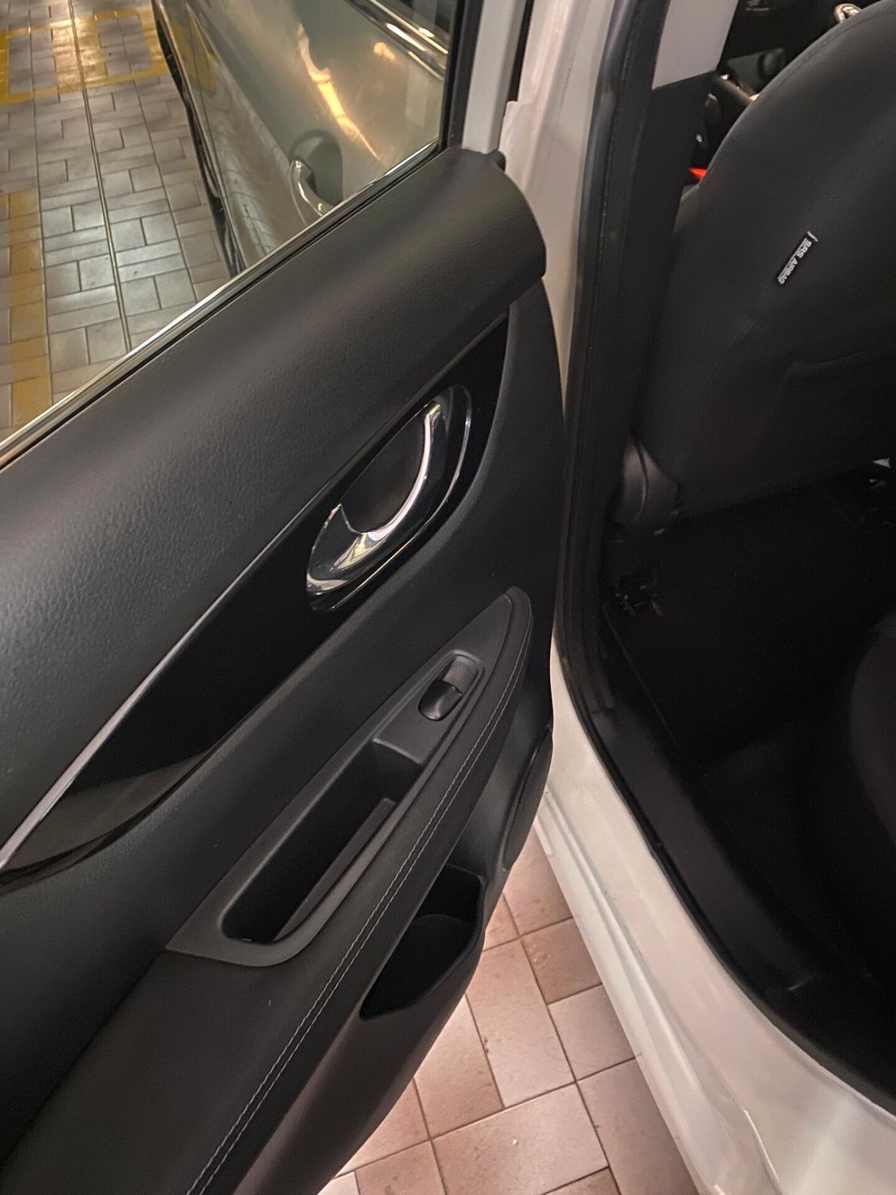 Nissan Qashqai 1.5 dCi N-Connecta