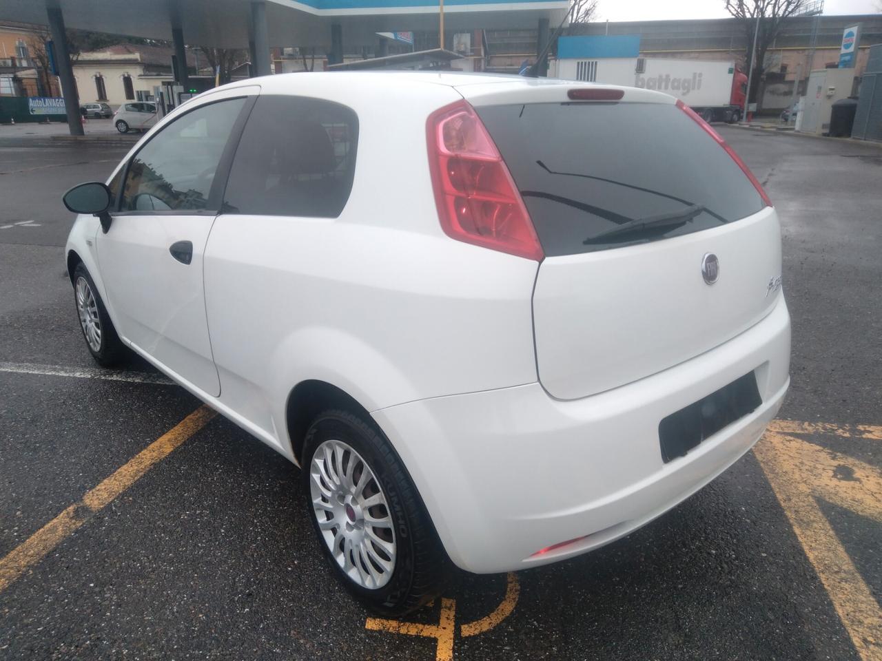 Fiat Grande Punto 1.3 MJT 75 3p.Van Active 2pt x neopatentati