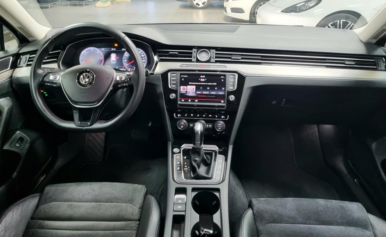 VOLKSWAGEN PASSAT 2.0 BiTDI 240CV 4MOT. HIGHLINE