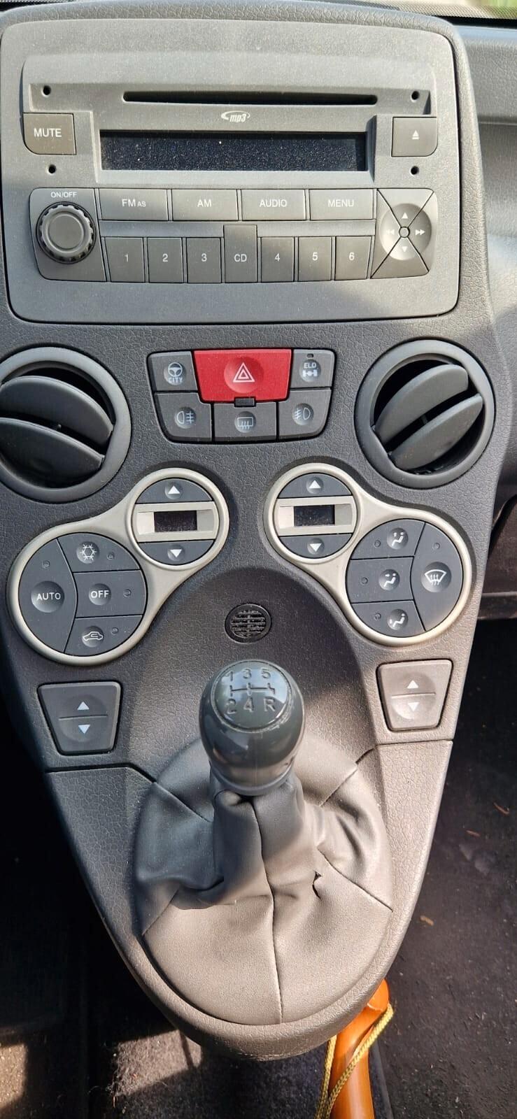 Fiat Panda 1.3 MJT 16V DPF 4x4 Climbing