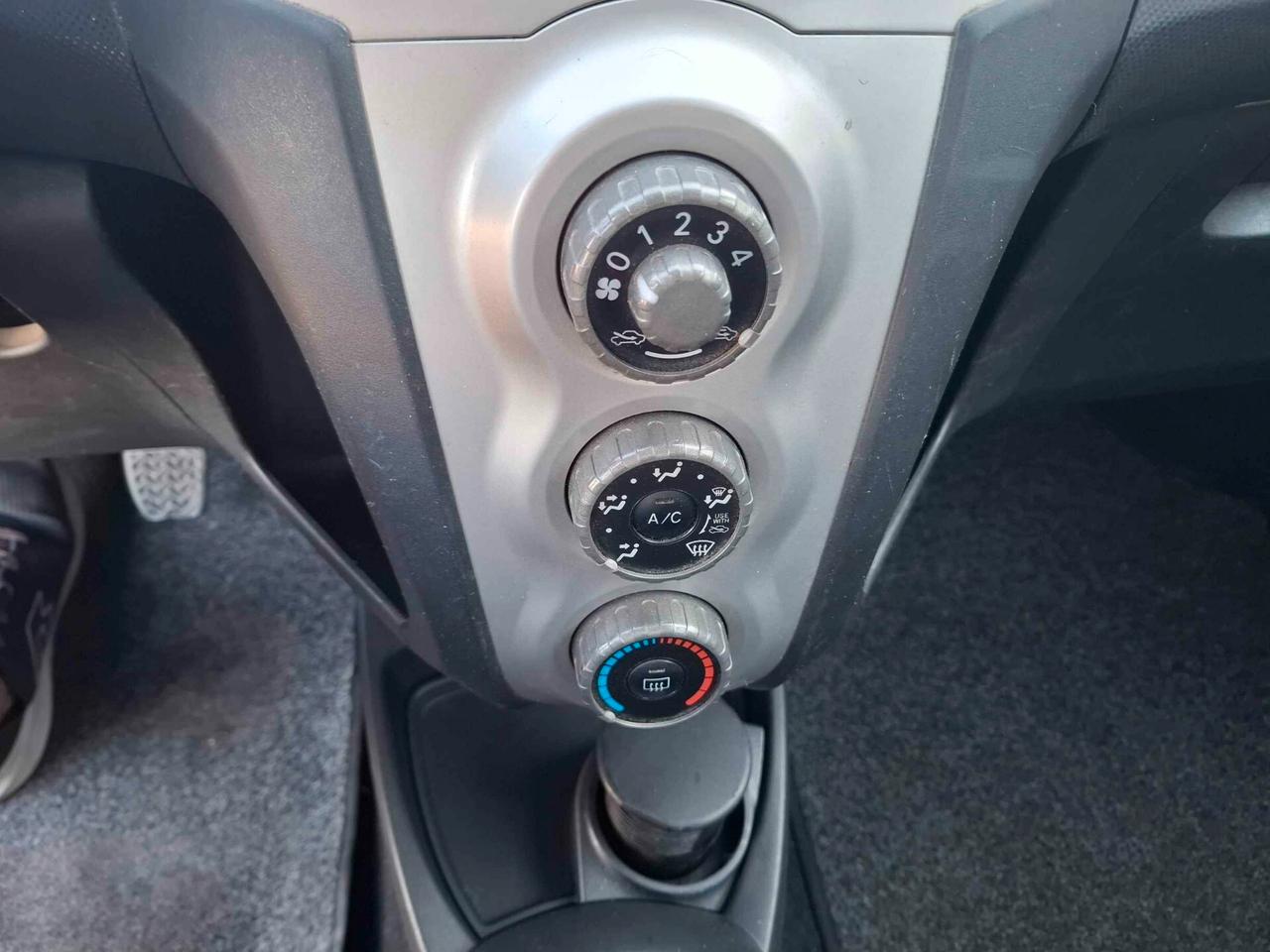 Toyota Yaris 1.4 DIESEL - 2008 5 PORTE
