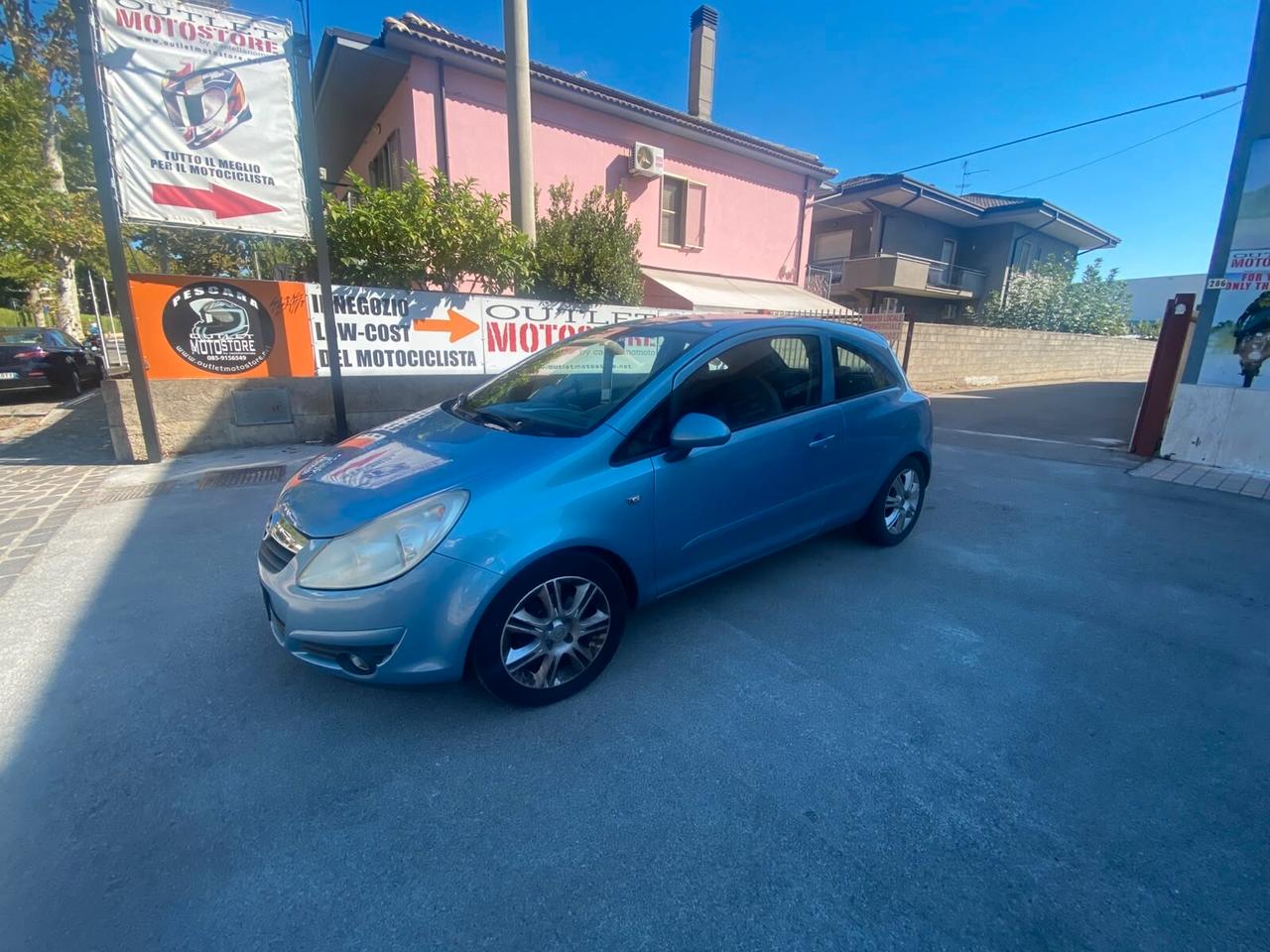 Opel Corsa 1.2 3 porte Sport