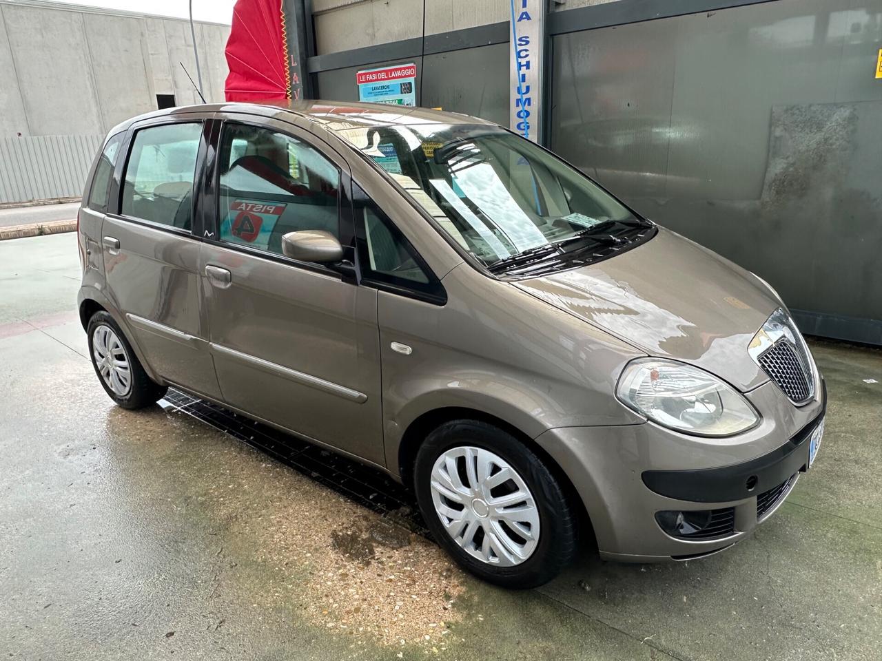 Lancia MUSA 1.3 diesel 16V 90 CV neop. 2007