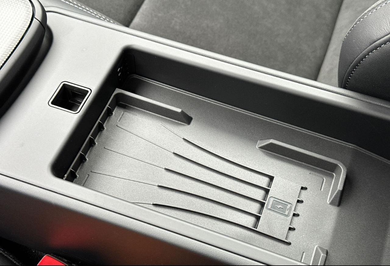 PORSCHE 992 Carrera 4 GTS 992.2 *Alcantara-LED Matrix-Finanz*