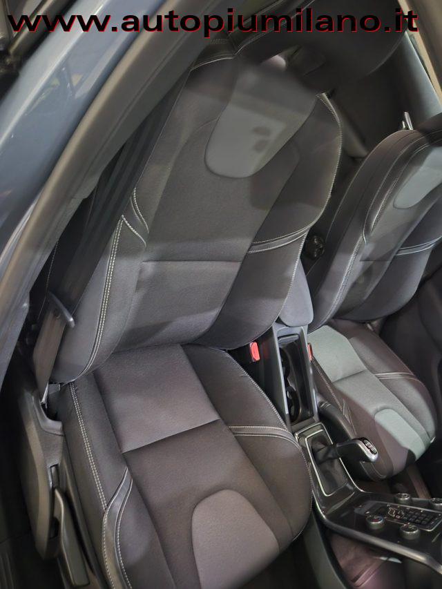 VOLVO V40 D3 Momentum