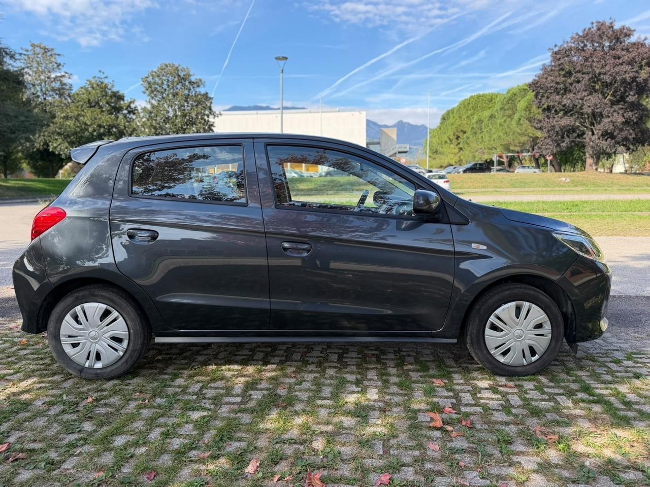 Mitsubishi Space Star 1.2 Invite SDA