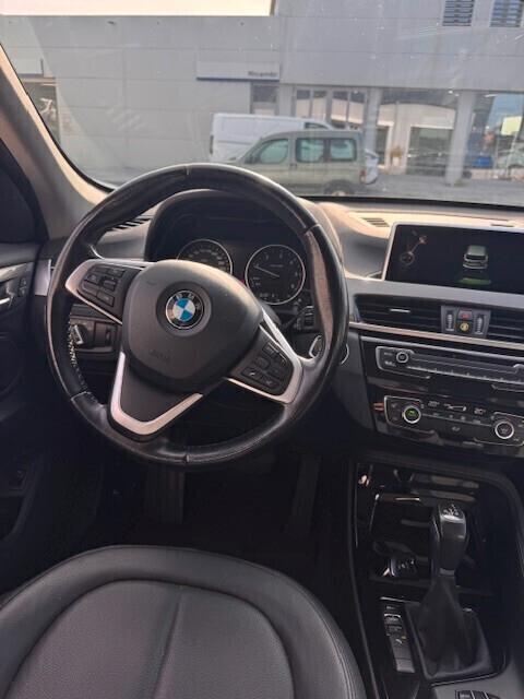 Bmw X1 sDrive18d xLine autom- 2017