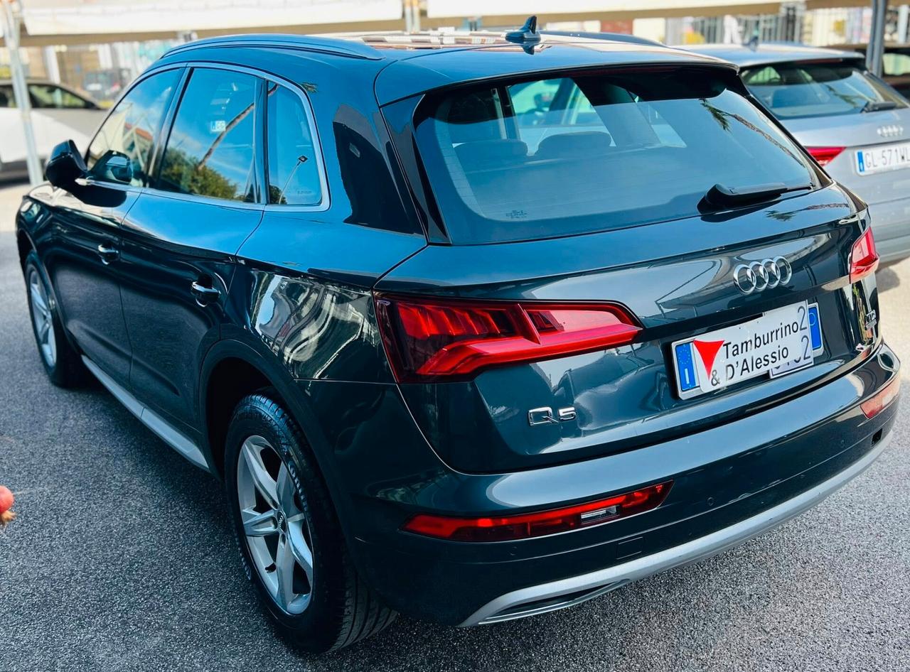 Audi Q5 2.0 TDI quattro S tronic Business Sport